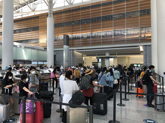 Cảnh báo việc lừa đảo người Việt ở nước ngoài muốn về nước