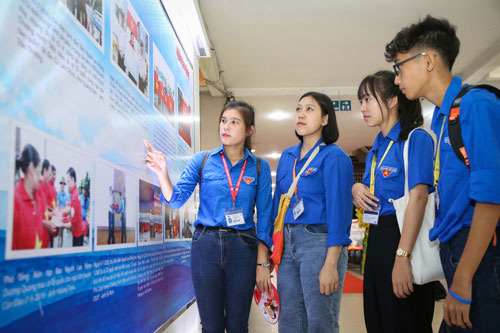 MỘT TRIỆU LÁ CỜ TỔ QUỐC CÙNG NGƯ DÂN BÁM BIỂN: 5 tuyến đề tài của cuộc thi viết về biển đảo