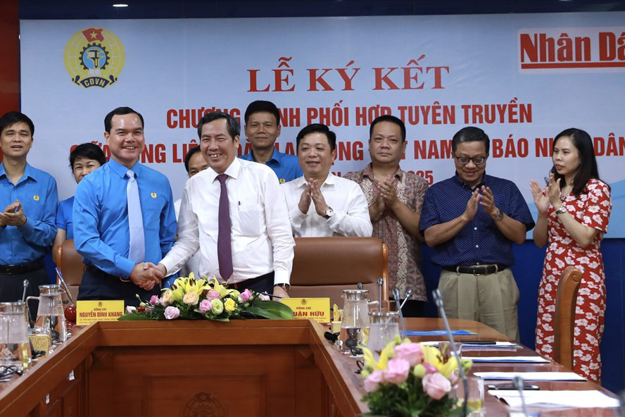 Tổng LĐLĐ Việt Nam và Báo Nhân Dân ký kết Chương trình phối hợp tuyên truyền về công nhân, Công đoàn