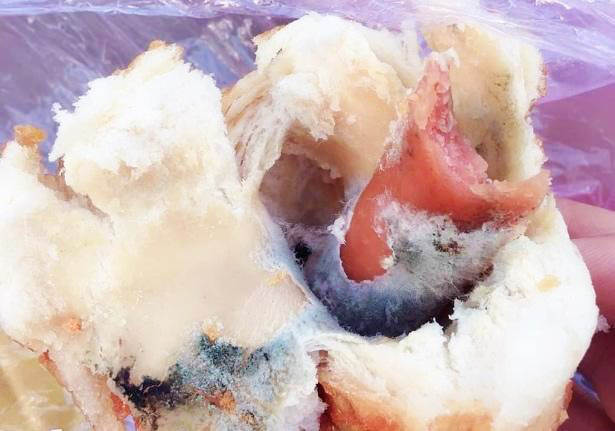 Đà Nẵng: Bán bánh mì bị mốc xanh, một cơ sở bị phạt hơn 27 triệu đồng