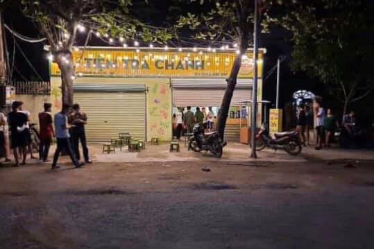 Mâu thuẫn tại quán trà chanh, 1 nam sinh 15 tuổi thiệt mạng