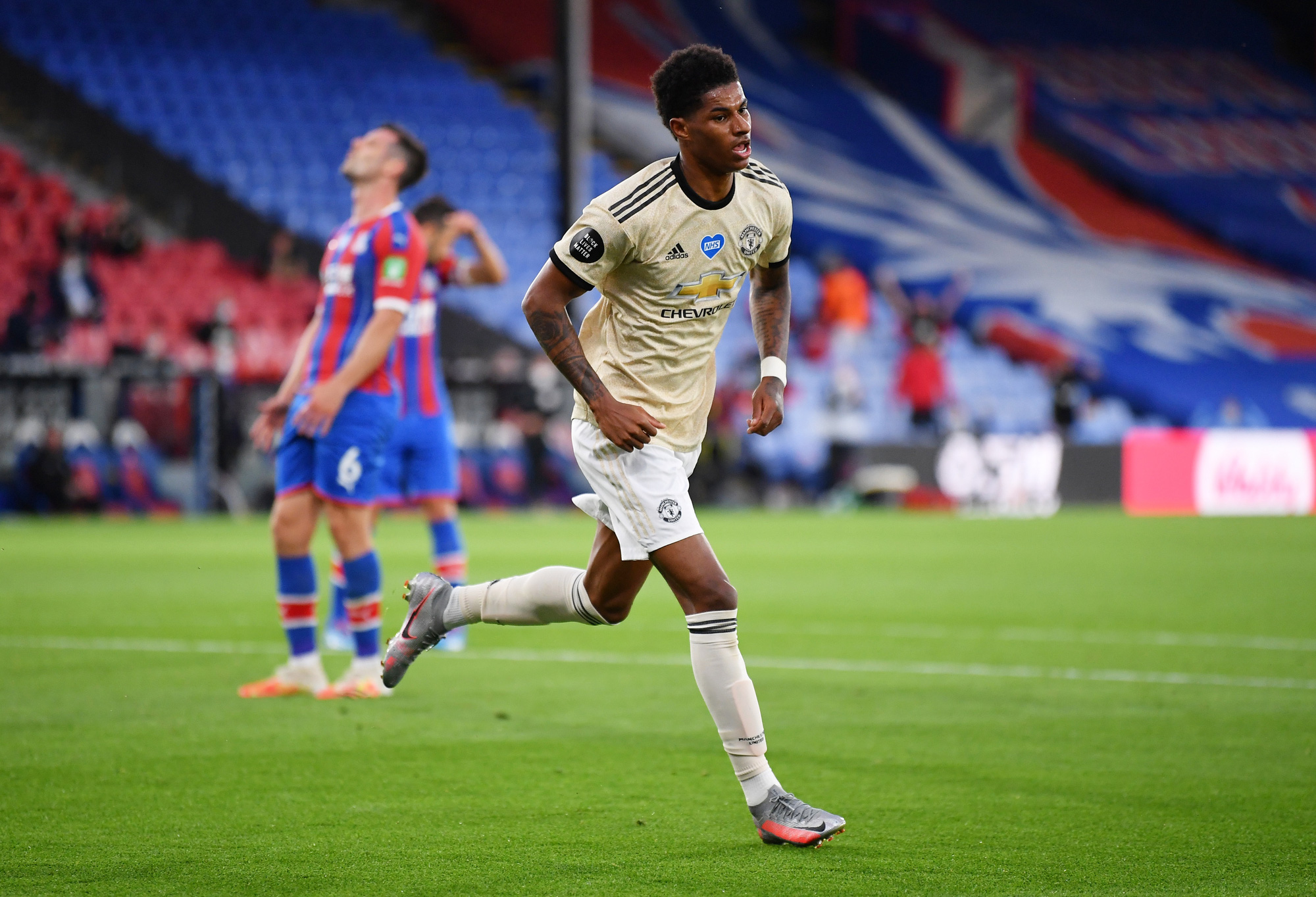 Song s&aacute;t Rashford &ndash; Martial lập c&ocirc;ng, Man United mơ bay cao Top 4 - Ảnh 3.