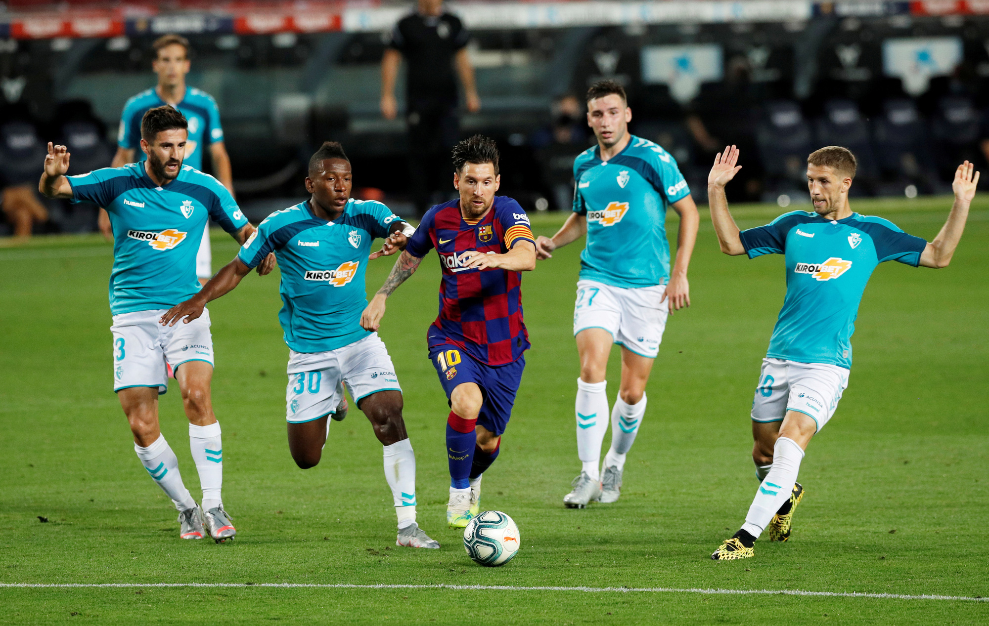 Lập kỷ lục 10 chiến thắng liên tiếp, Real Madrid vô địch La Liga - Ảnh 1.