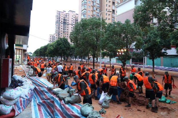 Lũ lụt chưa qua, Trung Quốc lại đau đầu v&igrave; nắng n&oacute;ng  - Ảnh 5.