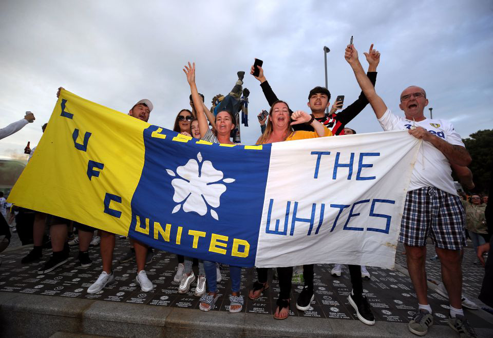 Leeds United thăng hạng, 580 nh&acirc;n vi&ecirc;n được thưởng đậm - Ảnh 7.