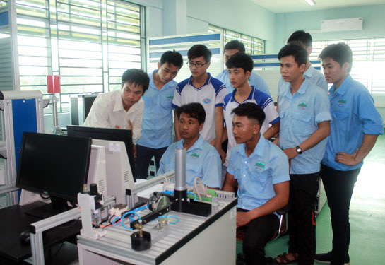 Đào tạo nguồn nhân lực cho sân bay Long Thành