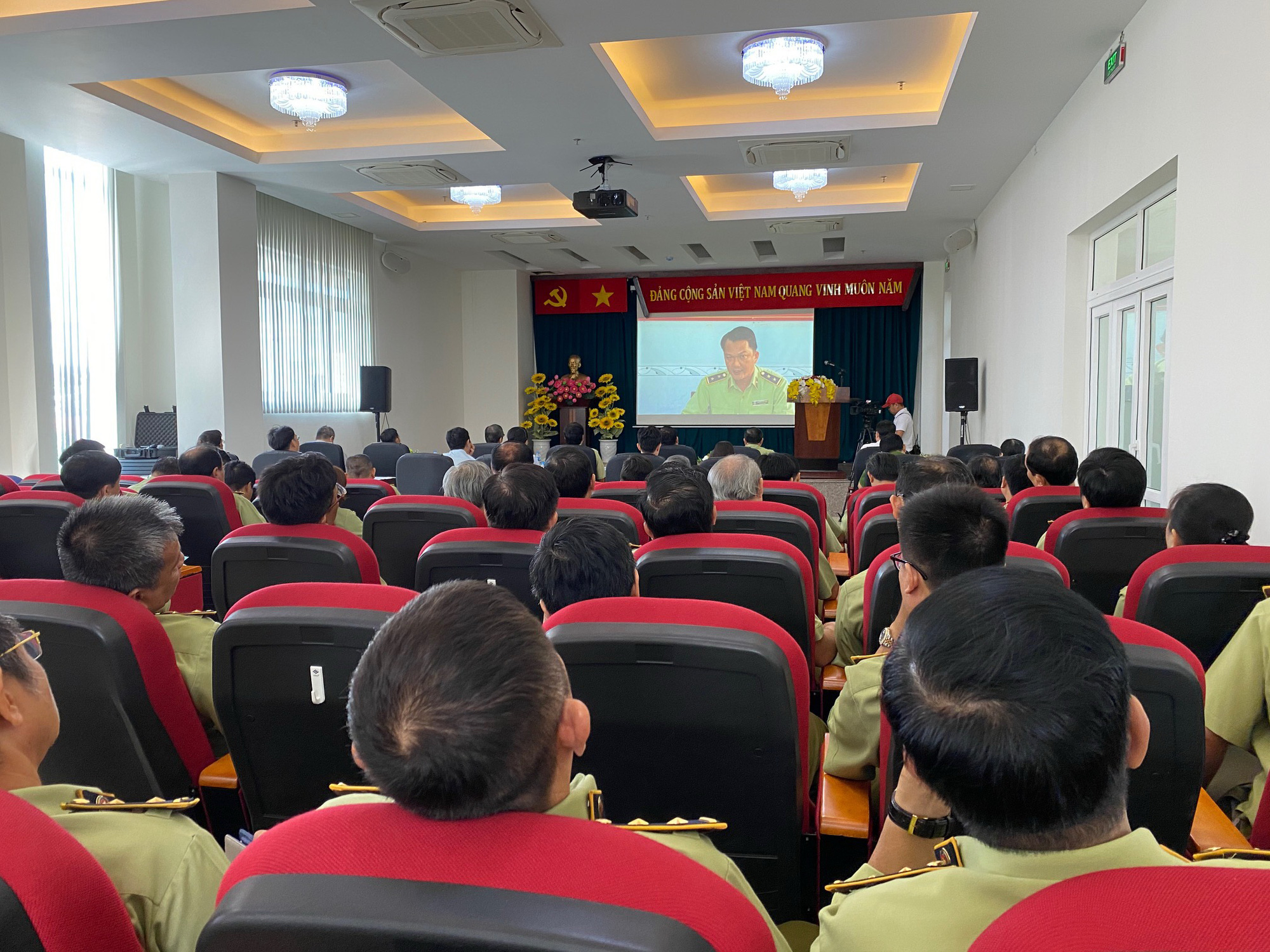 TP HCM phát hiện gần 20 website lậu, bán hàng Trung Quốc