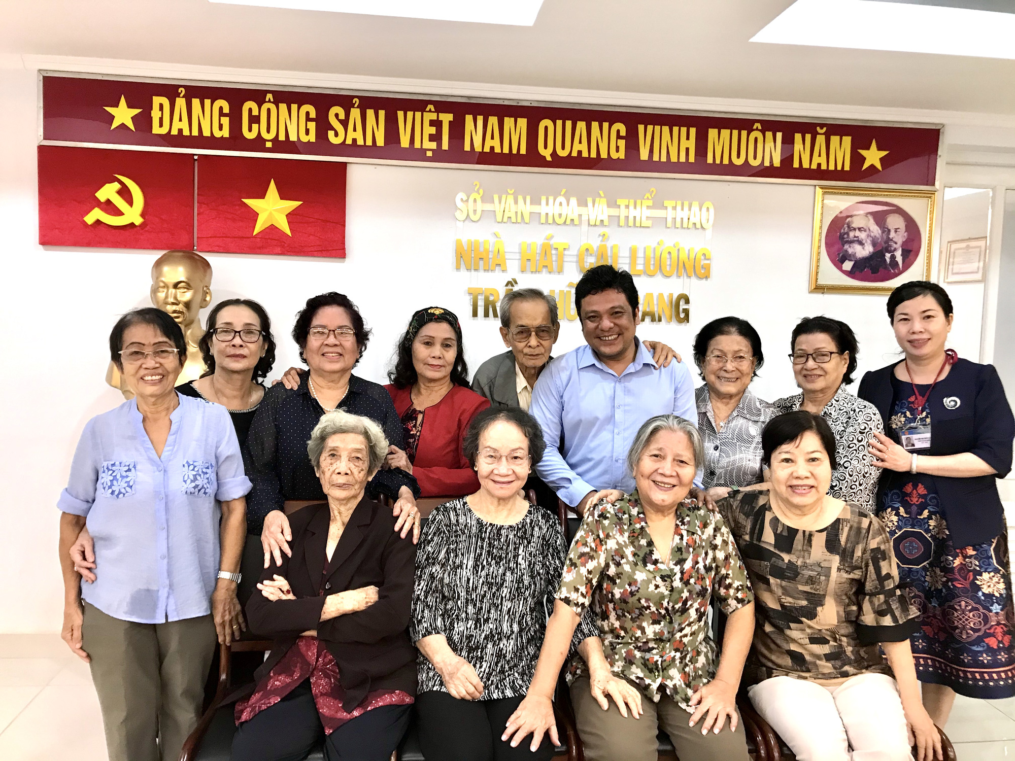 Nghệ sĩ nhiều thế hệ dốc sức xây dựng Nhà truyền thống Đoàn cải lương Nam Bộ - Ảnh 2.