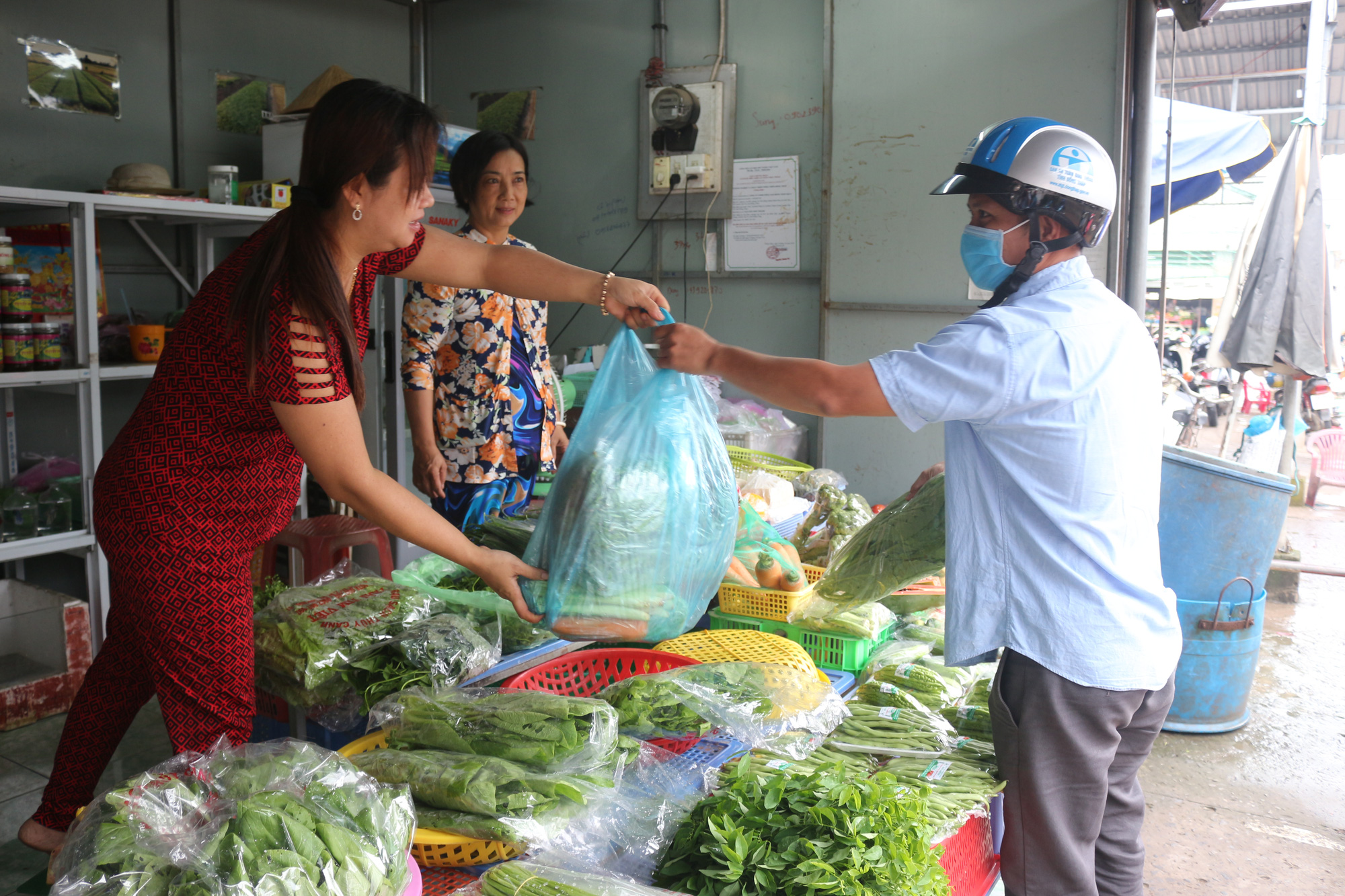 Nông dân miền Tây bắt tay làm người tử tế - Ảnh 3.