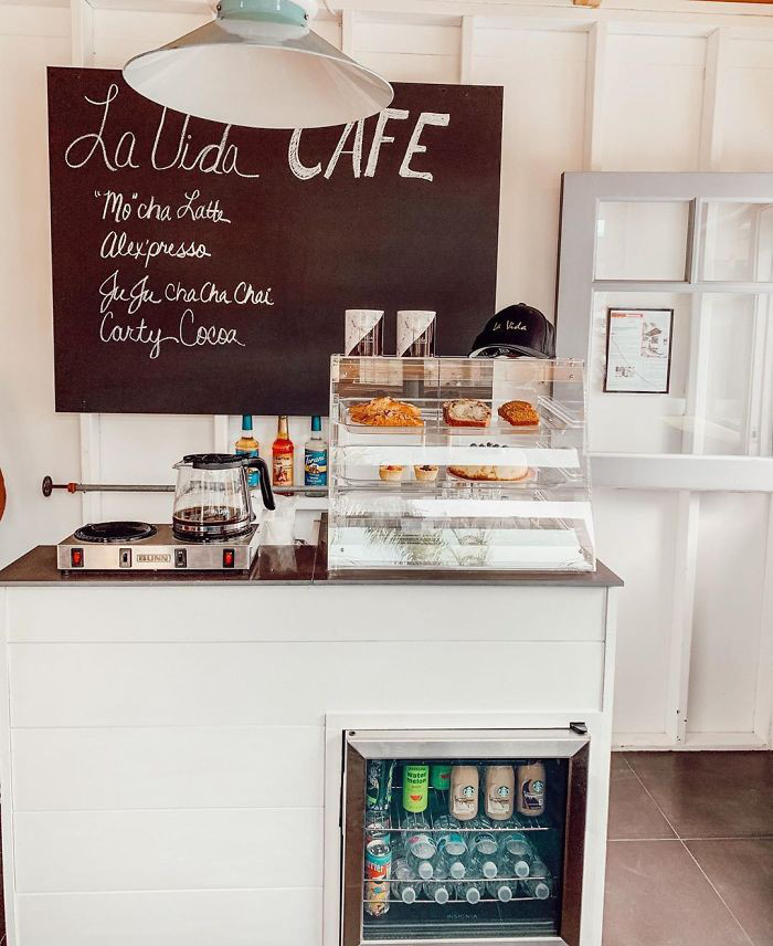 Ông bố xây dựng quán cafe trong sân vườn khiến các con kinh ngạc - Ảnh 9.