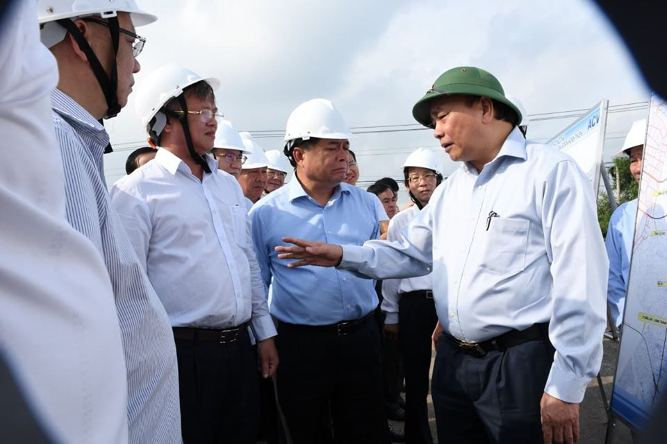 Thủ tướng Nguyễn Xu&acirc;n Ph&uacute;c kiểm tra thực địa dự &aacute;n s&acirc;n bay Long Th&agrave;nh - Ảnh 2.