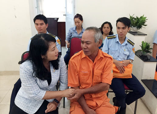 Lấy sự hài lòng của dân làm thước đo