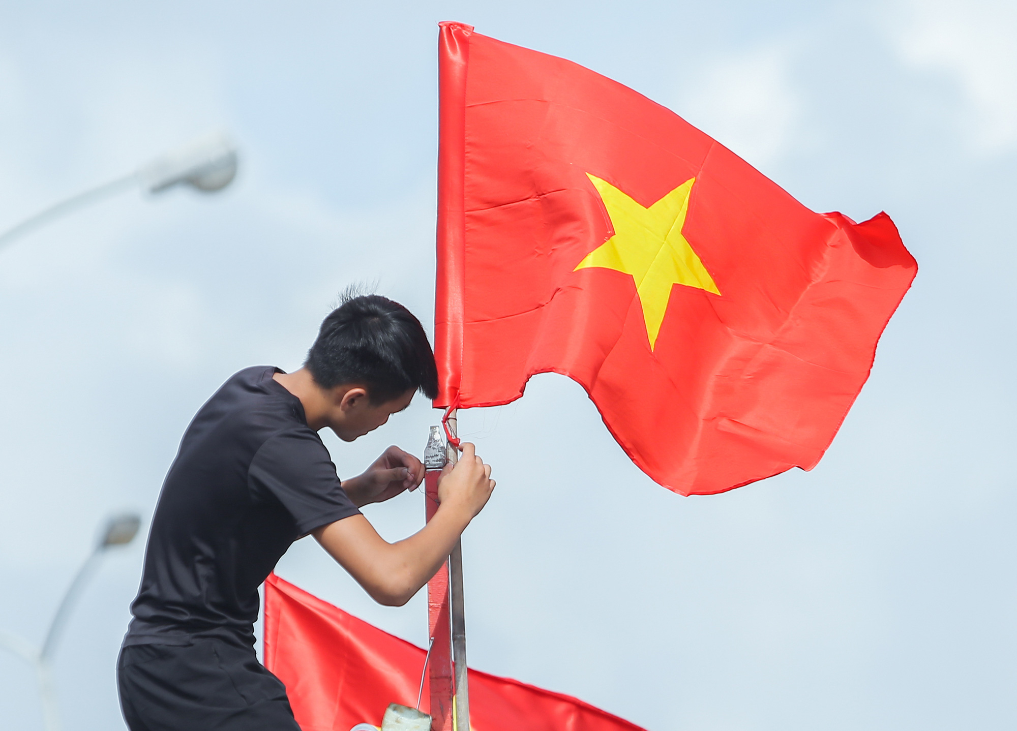 Ngư d&acirc;n Thanh H&oacute;a x&uacute;c động nhận cờ Tổ quốc - Ảnh 18.