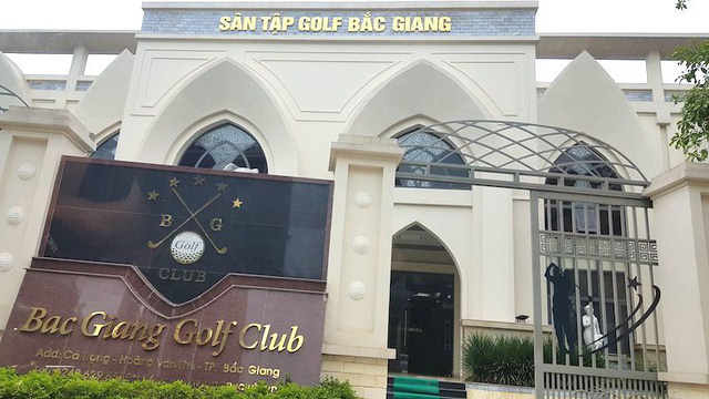 H&agrave;ng loạt sai phạm vụ xẻ thịt đất c&ocirc;ng vi&ecirc;n l&agrave;m s&acirc;n tập golf - Ảnh 1.