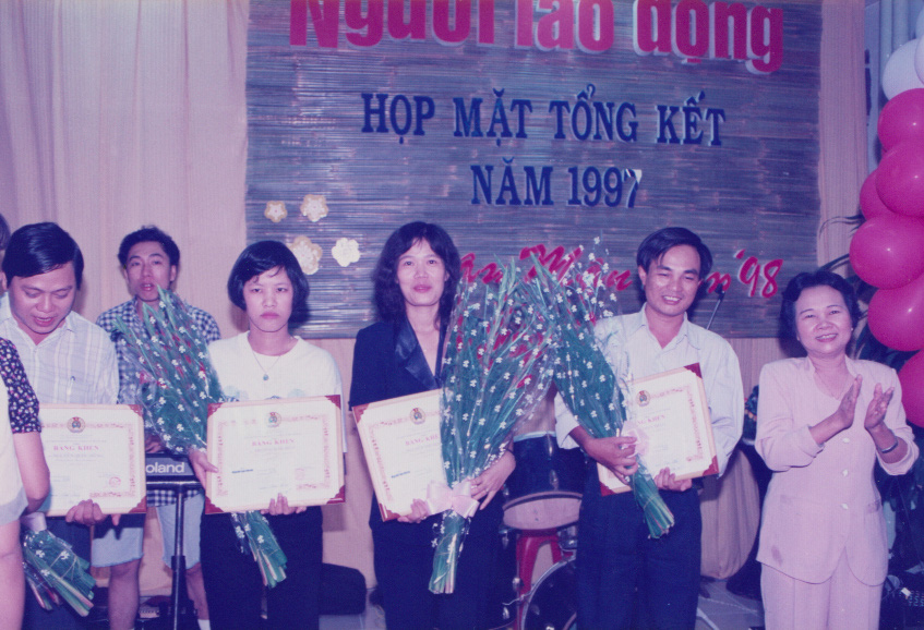 Nhà báo "chạy" cùng Bộ Luật Lao động