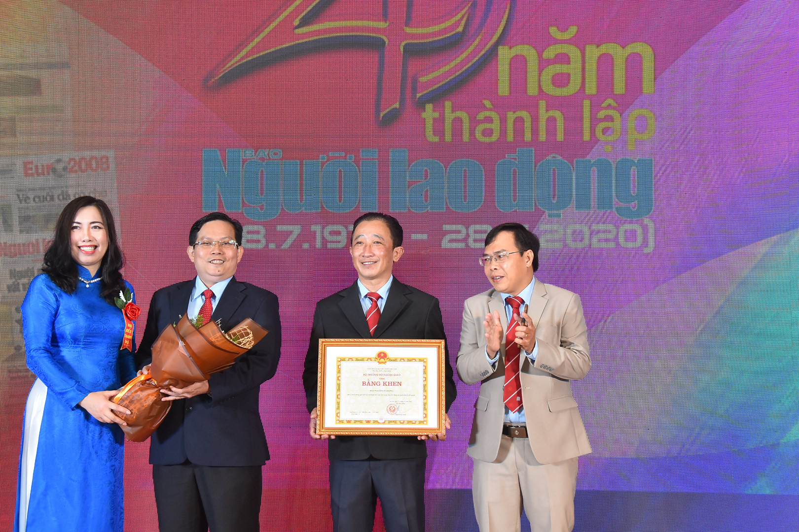 B&aacute;o Người Lao Động tr&ograve;n 45 tuổi - Ảnh 4.