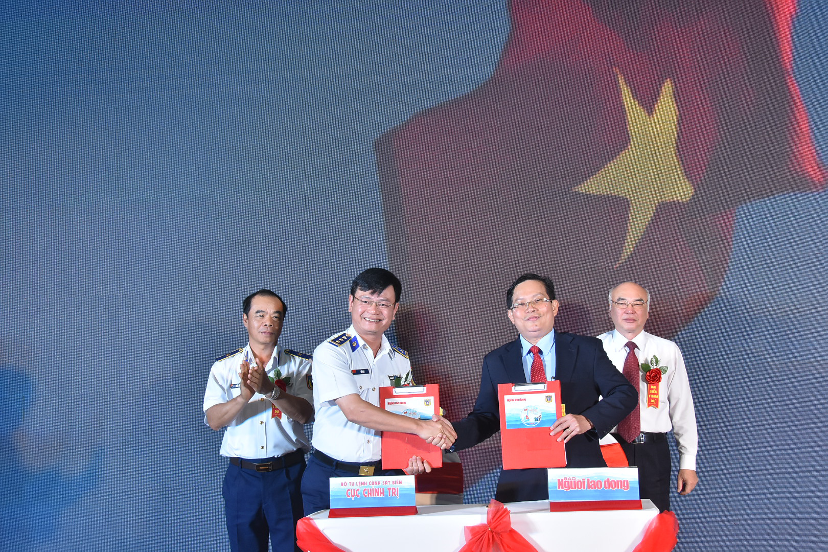 B&aacute;o Người Lao Động k&yacute; kết Quy chế phối hợp với Bộ Tư lệnh Cảnh s&aacute;t Biển - Ảnh 2.