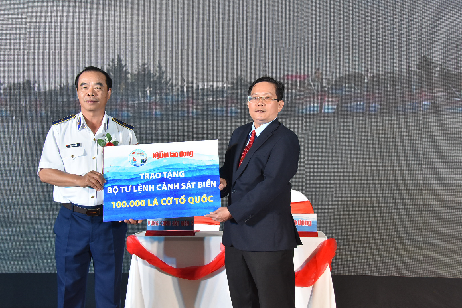 B&aacute;o Người Lao Động k&yacute; kết Quy chế phối hợp với Bộ Tư lệnh Cảnh s&aacute;t Biển - Ảnh 6.