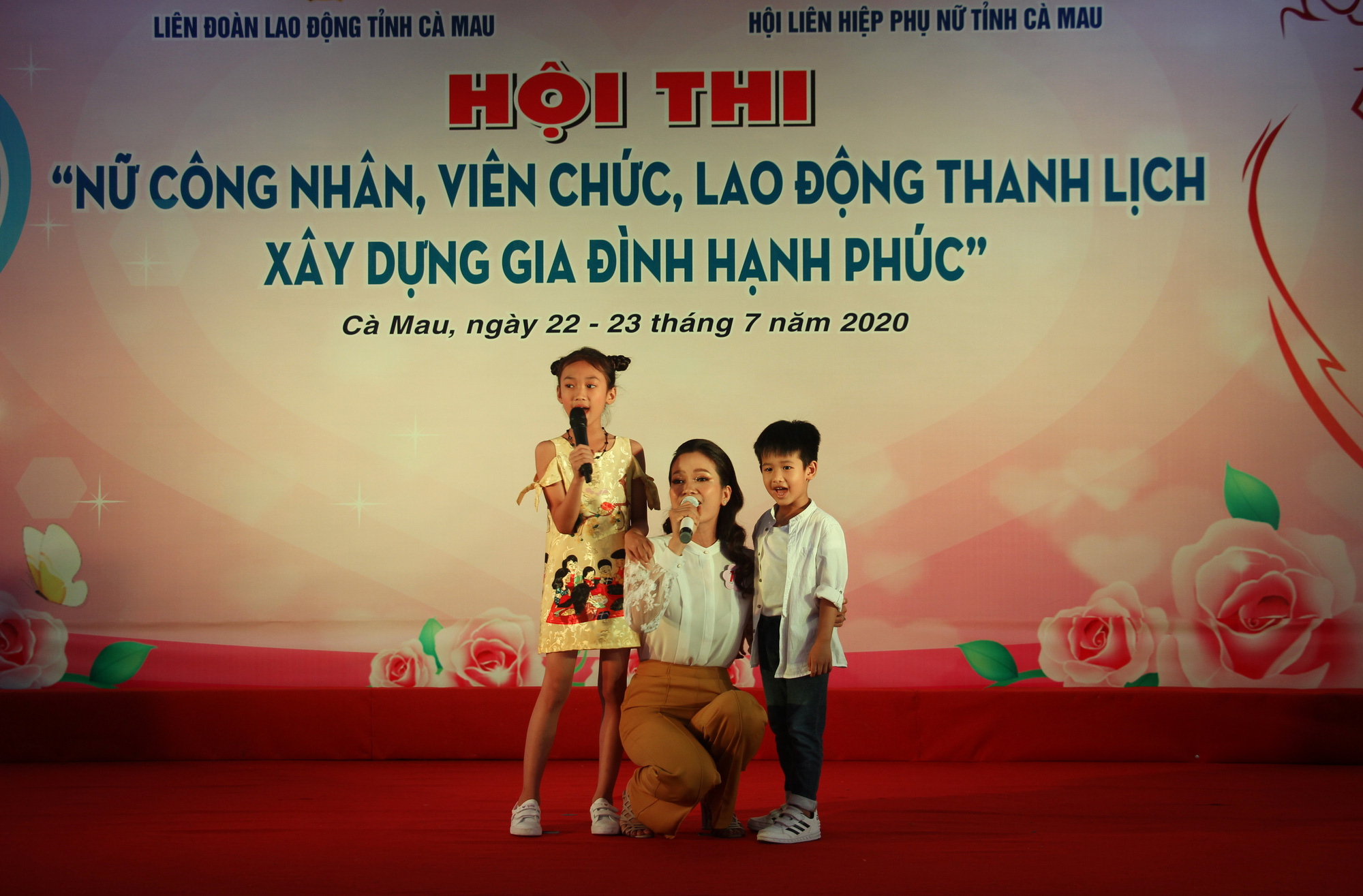 Phạm Ngọc Cầm đăng quang nữ c&ocirc;ng nh&acirc;n, vi&ecirc;n chức thanh lịch  - Ảnh 3.
