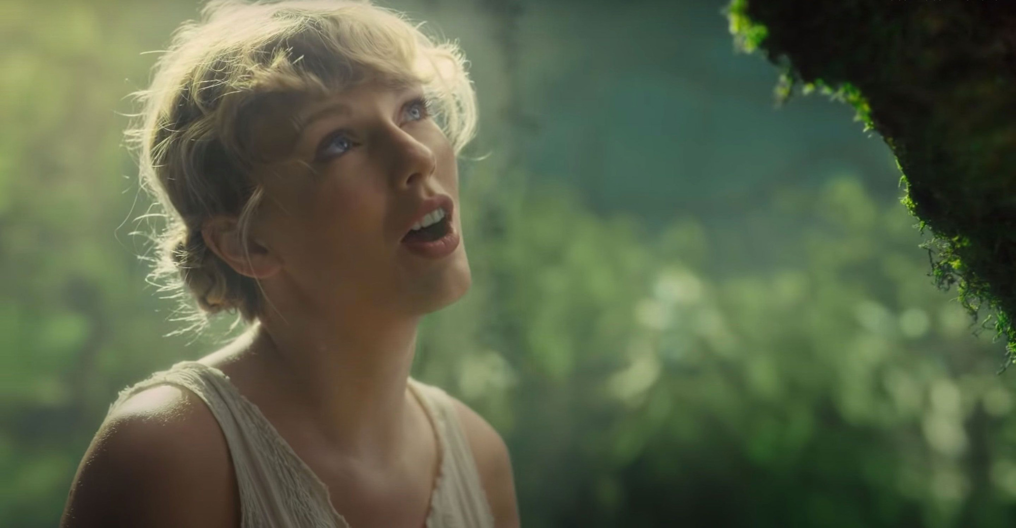 Taylor Swift phá vỡ kỷ lục với “đứa con” mới