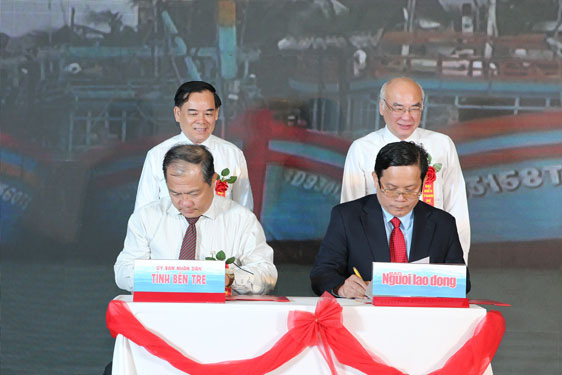 Hướng đến ngư dân, vì chủ quyền biển đảo - Ảnh 4.