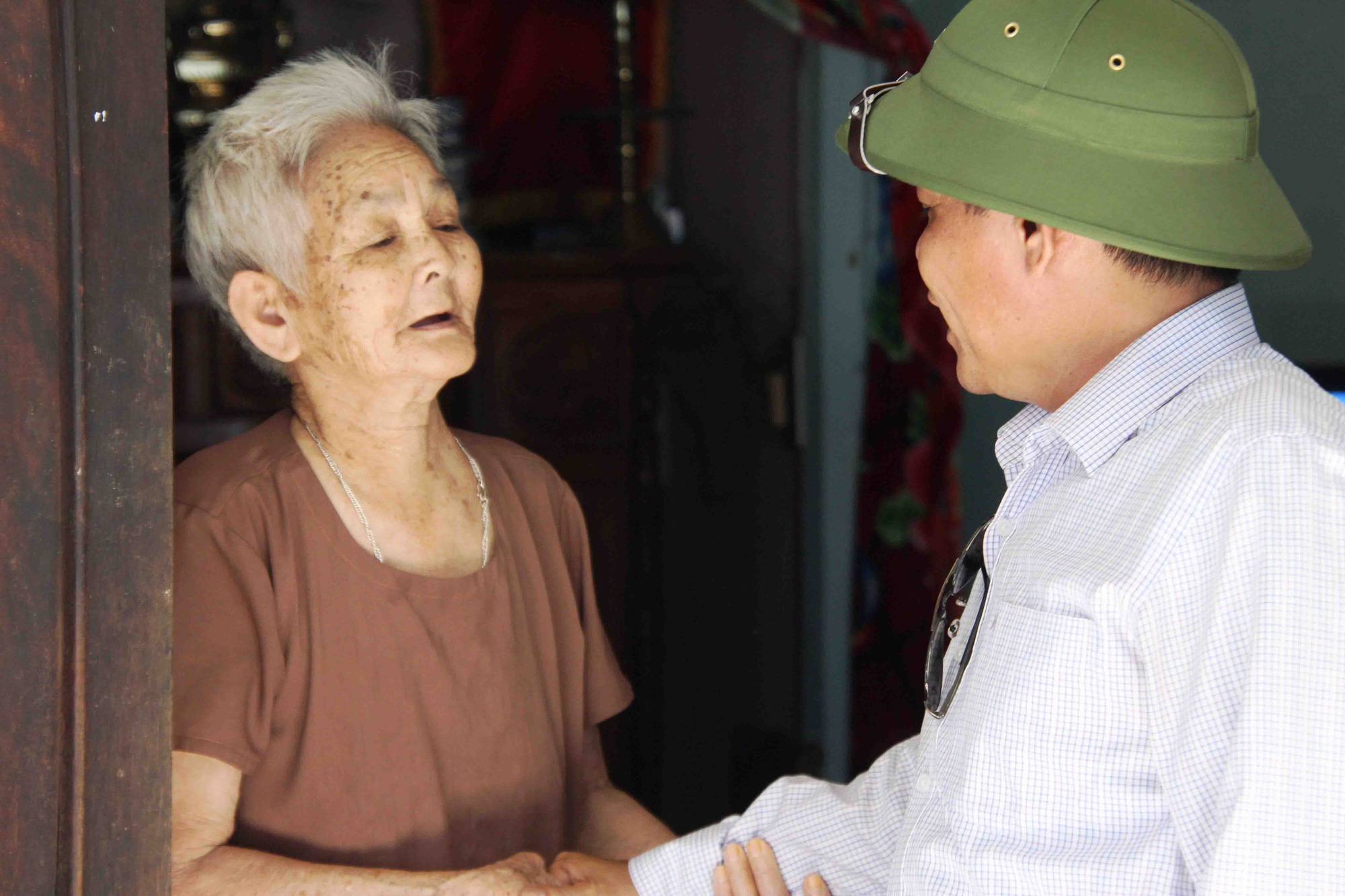 Sóng hóa thân anh thành liệt sĩ