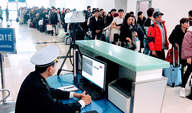 Hành khách trên các chuyến bay từ Đà Nẵng về Hải Phòng phải khai báo y tế, tự cách ly