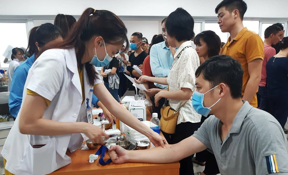 "Rừng người" đến bệnh viện hiến 230 đơn vị máu cứu 21 nạn nhân vụ tai nạn thảm khốc ở Quảng Bình