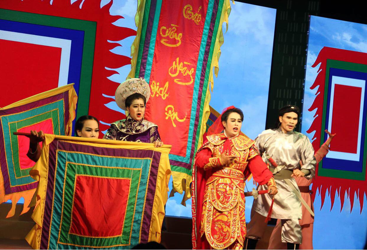 Nhà hát Trần Hữu Trang "chiêu dụ" khán giả nhí bằng chương trình nghệ thuật miễn phí
