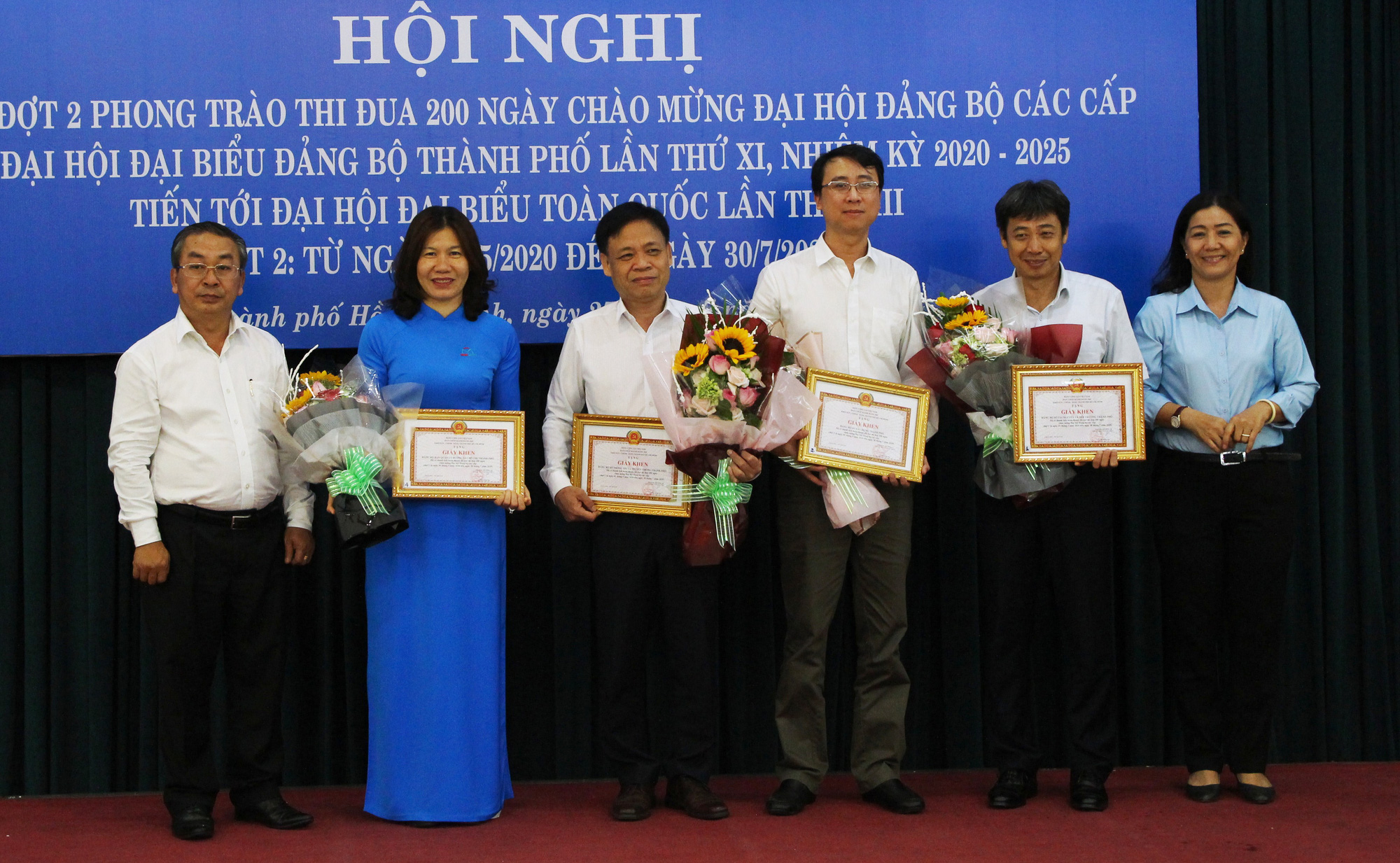 Gấp rút hoàn thành các công trình thi đua