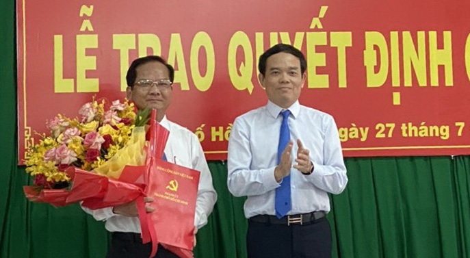 Lãnh đạo Tổng Công ty Cấp nước Sài Gòn làm Bí thư Huyện ủy Hóc Môn