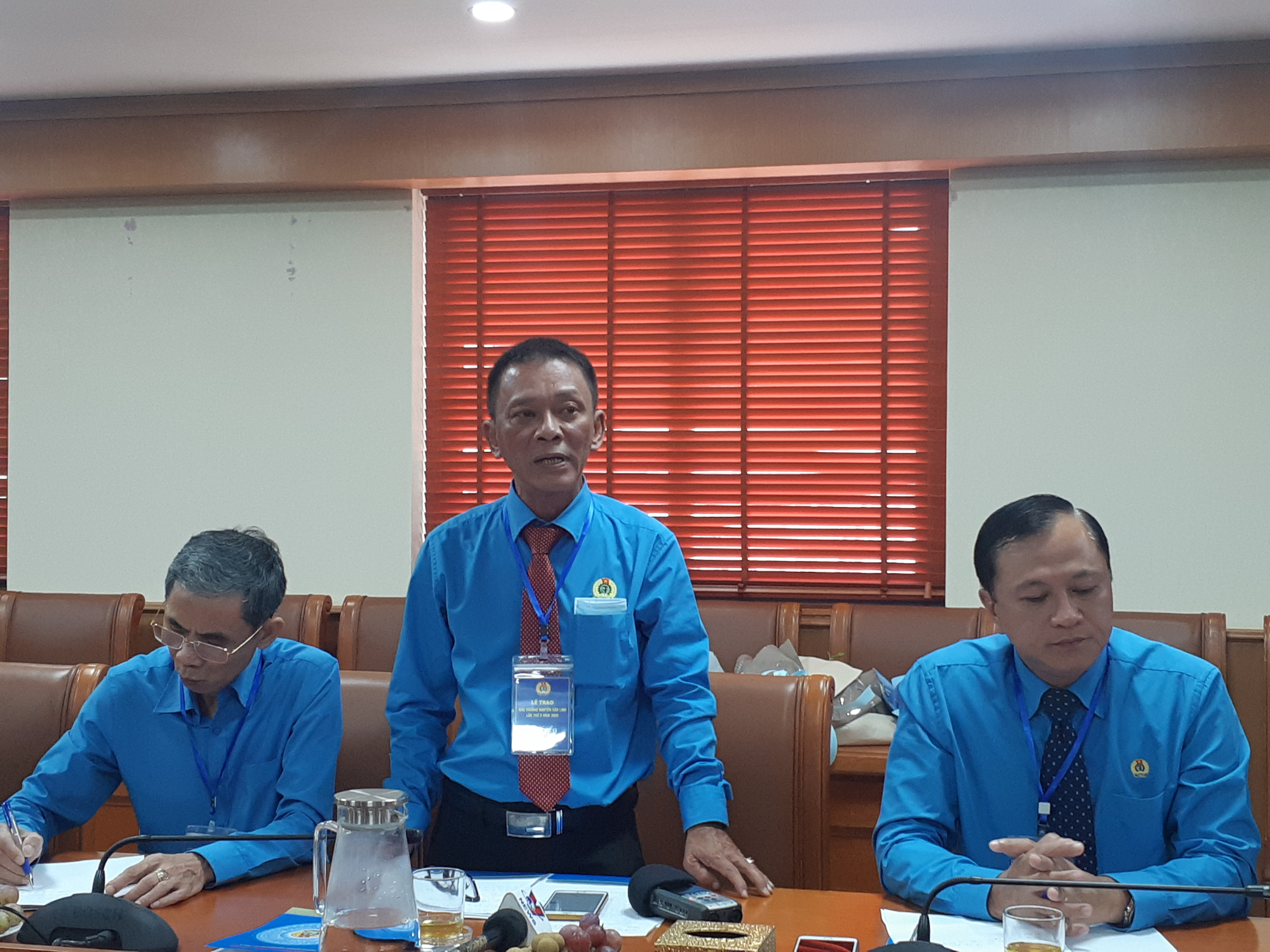 L&atilde;nh đạo Tổng LĐLĐ Việt Nam gặp mặt 10 c&aacute;n bộ C&ocirc;ng đo&agrave;n nhận Giải thưởng Nguyễn Văn Linh lần thứ II-2020 - Ảnh 3.