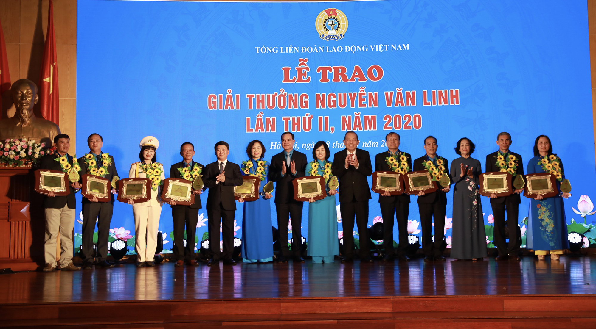 10 cán bộ Công đoàn xuất sắc nhận Giải thưởng Nguyễn Văn Linh lần thứ II-2020