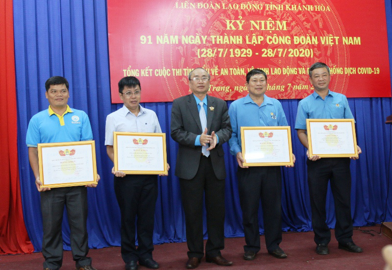 Tôn vinh cán bộ Công đoàn, công nhân tiêu biểu - Ảnh 8.