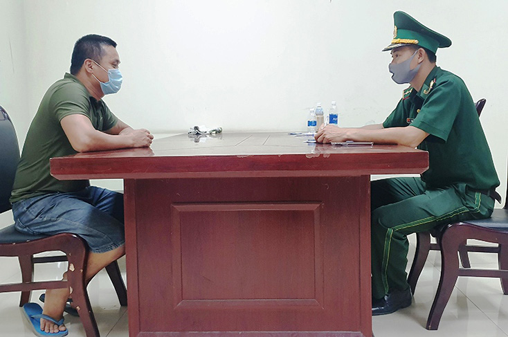 Quảng Bình: Phát hiện 1 đôi nam, nữ trốn kiểm soát vượt biên trái phép sang Lào