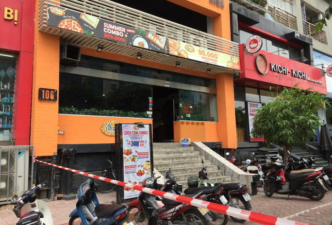 Hàng trăm người liên quan tới ca bệnh Covid-19 là nhân viên cửa hàng pizza ở Hà Nội