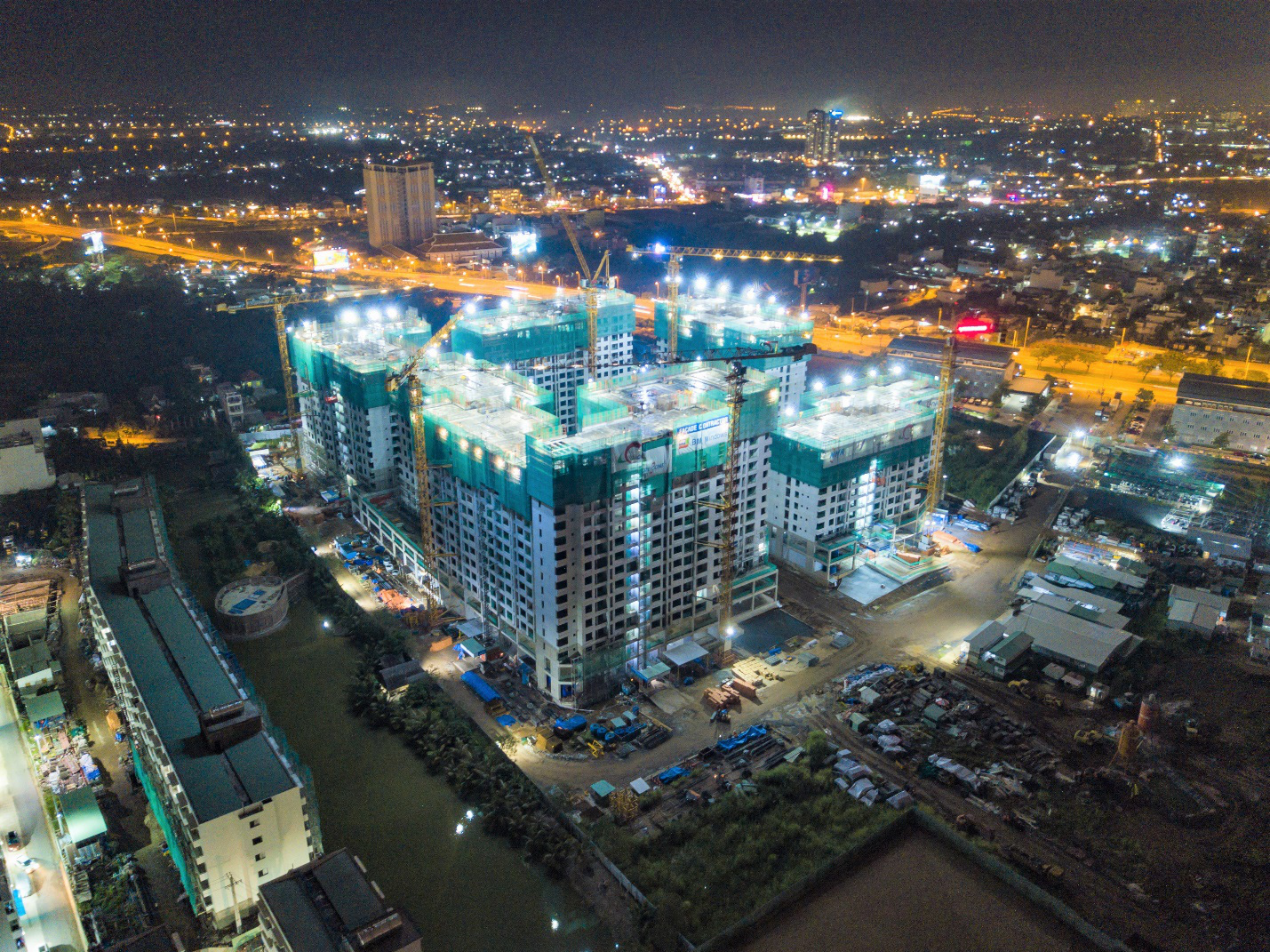 Akari cất n&oacute;c giai đoạn 1 - Ảnh 1.
