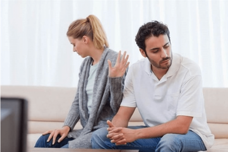 Vợ sắp ngoại t&igrave;nh, t&ocirc;i phải l&agrave;m sao - Ảnh 1.