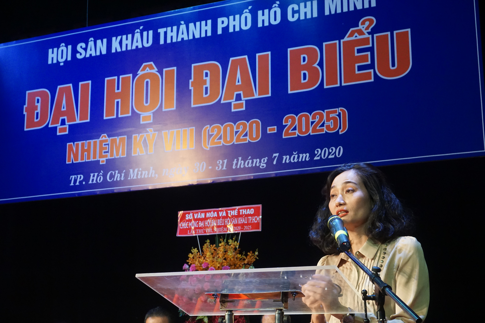 NSƯT Kim Tử Long, C&aacute;t Tường, Hạnh Th&uacute;y b&agrave;y tỏ nỗi l&ograve;ng tại Đại hội S&acirc;n khấu TP HCM - Ảnh 3.