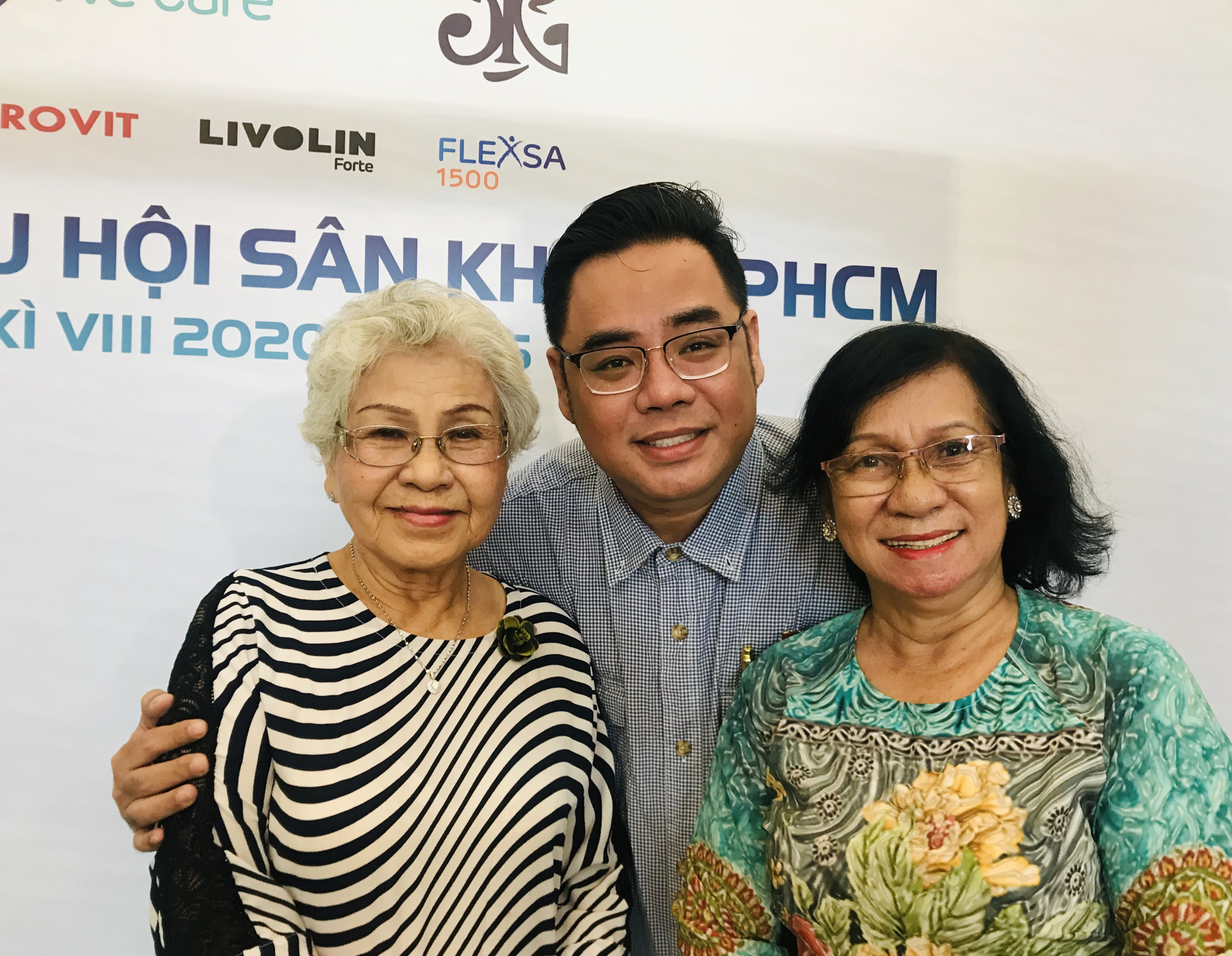 NSƯT Kim Tử Long, C&aacute;t Tường, Hạnh Th&uacute;y b&agrave;y tỏ nỗi l&ograve;ng tại Đại hội S&acirc;n khấu TP HCM - Ảnh 10.