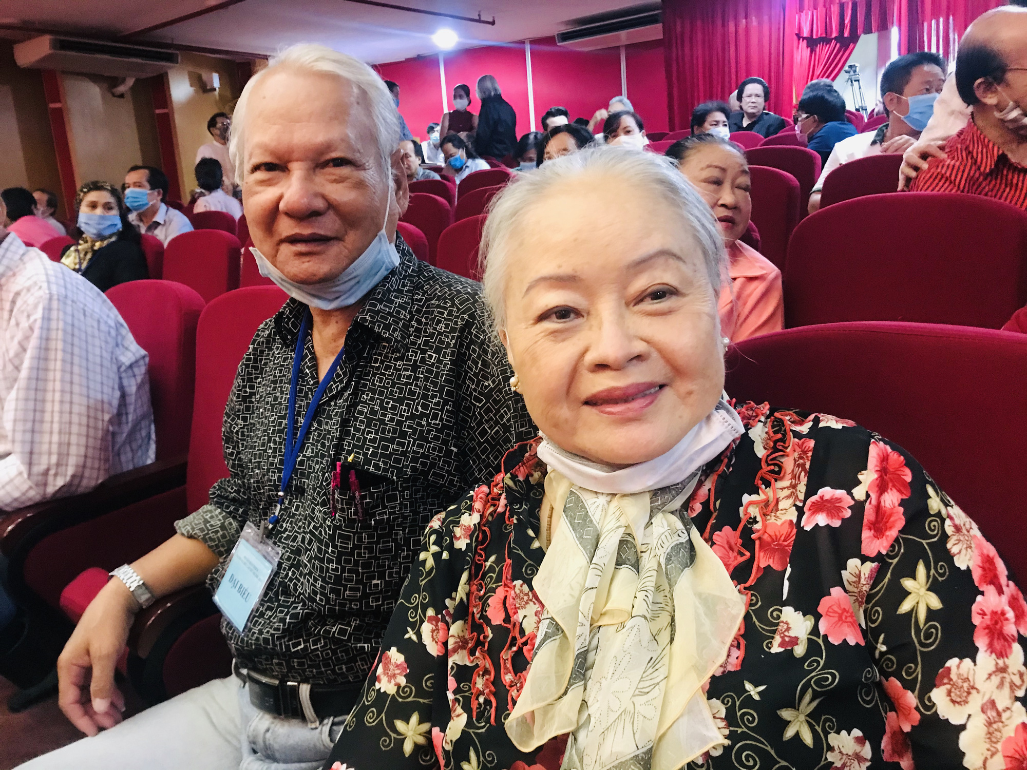 NSƯT Kim Tử Long, C&aacute;t Tường, Hạnh Th&uacute;y b&agrave;y tỏ nỗi l&ograve;ng tại Đại hội S&acirc;n khấu TP HCM - Ảnh 9.