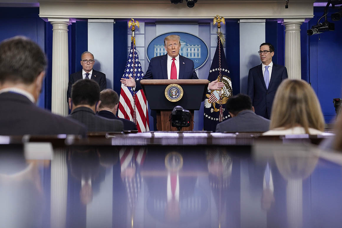 Kinh tế Mỹ khủng hoảng chưa từng có, Tổng thống Trump gặp khó khăn lớn