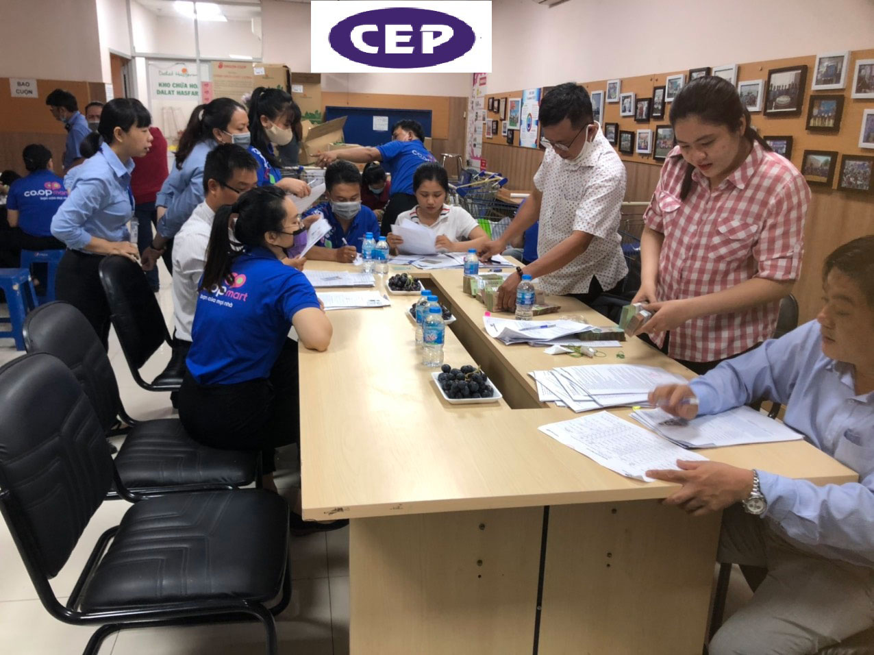 Đẩy mạnh các phong trào thi đua