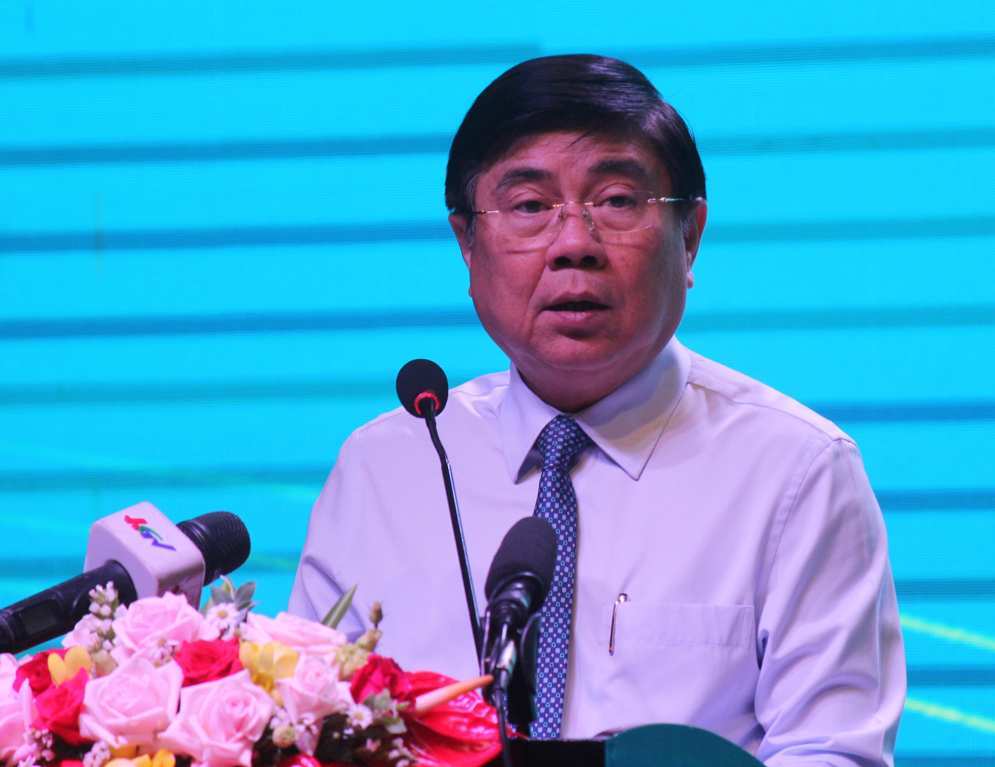 Anh Ong Nguyen Thanh Phong Chu tich UBND TP HCM