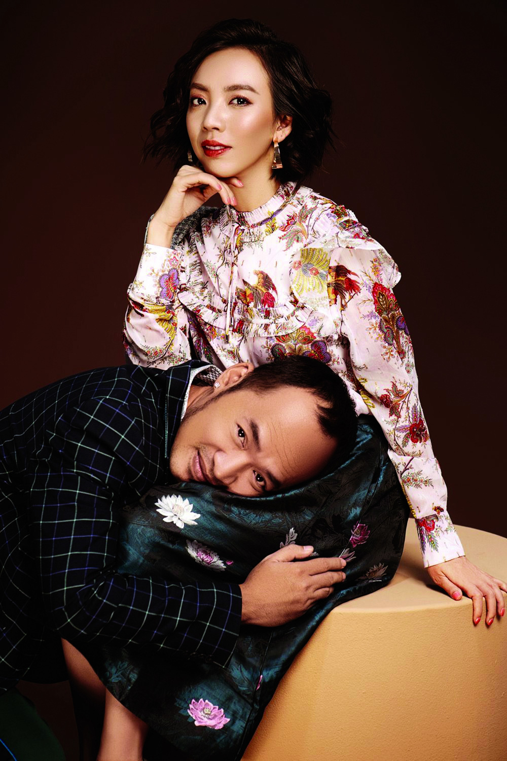Vợ chồng Thu Trang - Tiến Luật: C&oacute; g&igrave; tốt &ldquo;đẩy hết cho nhau&rdquo; - Ảnh 4.