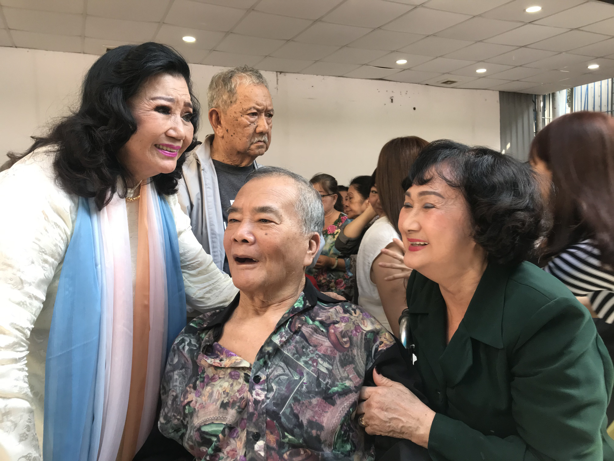 NSND Kim Cương: Nên có quy định thu hồi danh hiệu với nghệ sĩ chưa xứng đáng - Ảnh 3.