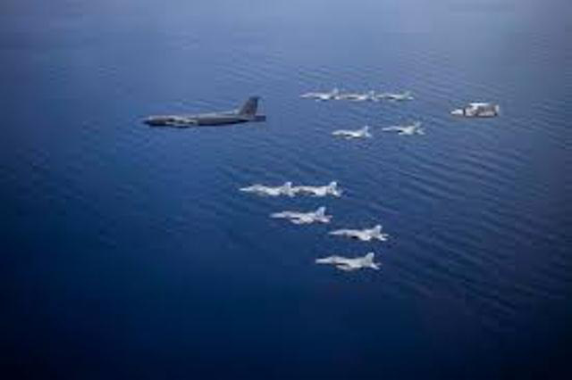 B-52 bay thẳng từ Mỹ đến biển Đông tham gia tập trận
