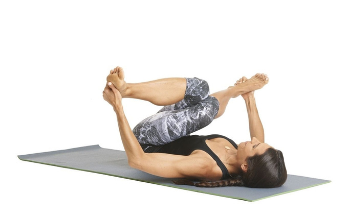 8 tư thế yoga cần thiết cho người chạy bộ - Ảnh 6.