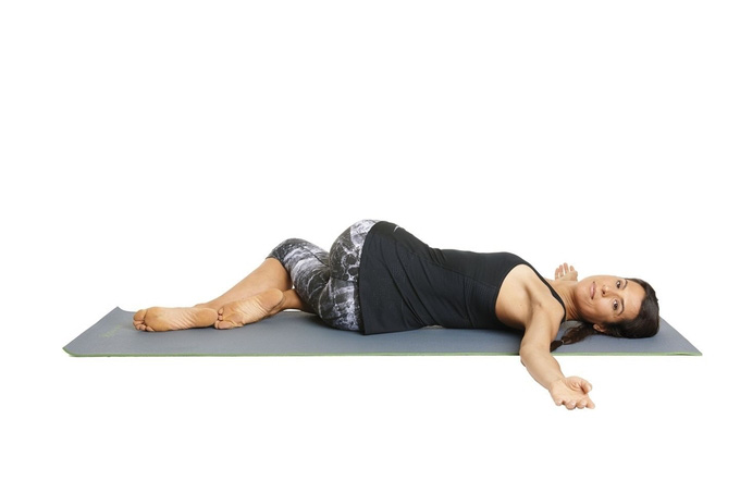 8 tư thế yoga cần thiết cho người chạy bộ - Ảnh 7.