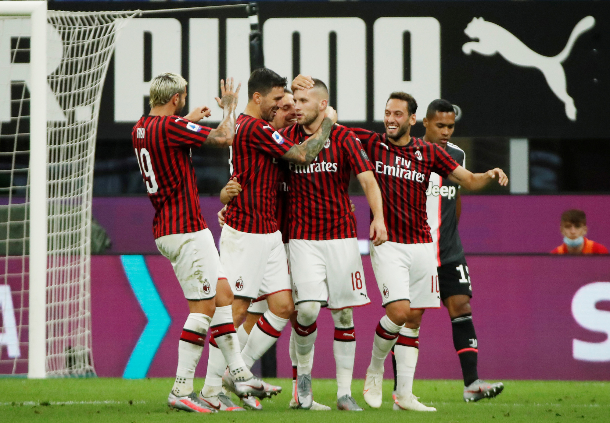 Ngược dòng siêu đẳng ở San Siro, AC Milan quật ngã Juventus
